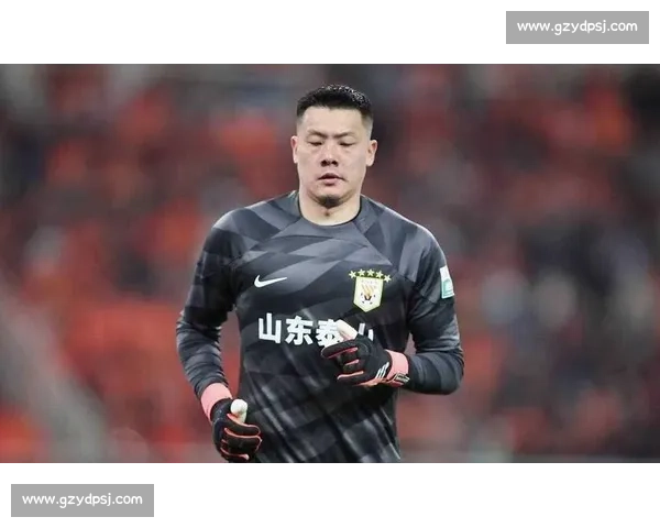 工体名场面！国安球迷狂嘘王大雷，赛后隔窗对骂引爆冲突